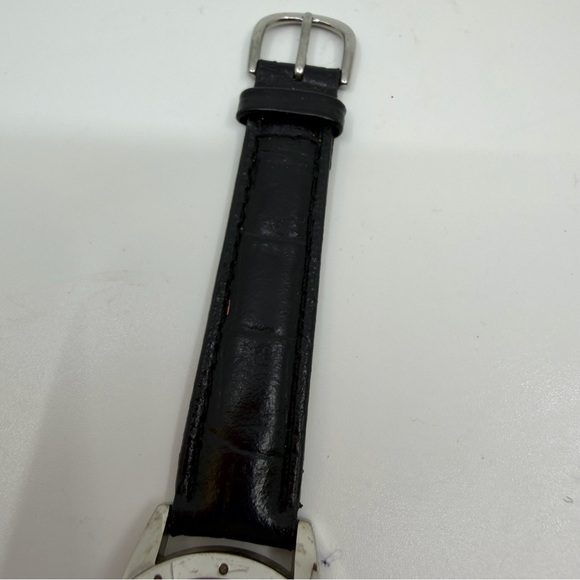 Walt Disney World Mickey Mouse Castle Watch | Limited Release | Leather Strap - Picture 7 of 10